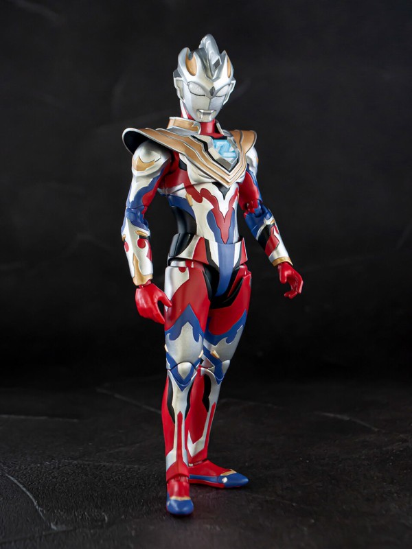 変幻自在 神秘の光 魂ウェブ商店4 9受注開始 S H Figuarts ウルトラマンゼット ガンマフューチャー 試作撮り下ろしレビュー Tamashii Nations公式ブログ