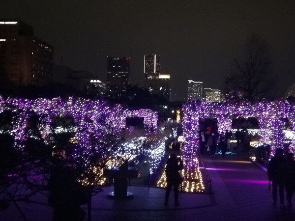 12月の横浜 山下公園を散歩 心はいつだって旅人 音楽と共に旅に出よう