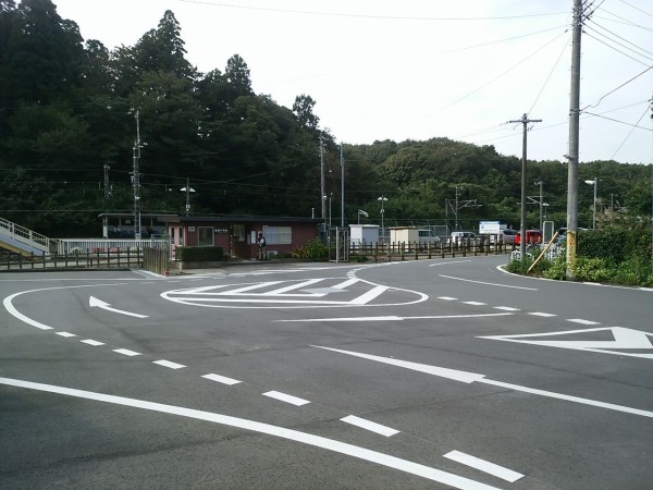 南酒々井駅 総武本線 は無人駅 材木の製材と乾燥にこだわる材木屋 千葉県八街材木置き場からのメッセージ