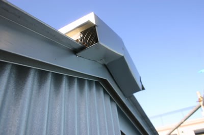 板金外壁工事 木の家