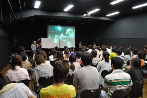 豊中で演劇 Kebab 関連イベント 大阪大学 外国語学部 他大学研究会