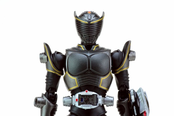 S.H.フィギュアーツ 仮面ライダーリュウガ＆ドラグブラッカー