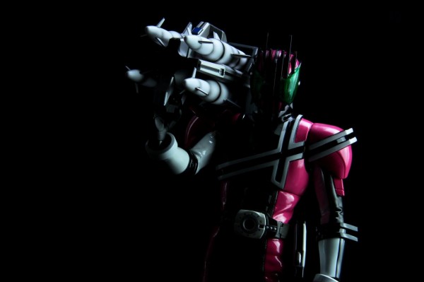 メディコムトイ Project BM! 仮面ライダーディケイド 激情態 レビュー