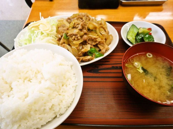 用賀でランチになったのでまたまた中華の一松へ 今回は生姜焼肉 用賀 寝溜め食い溜め