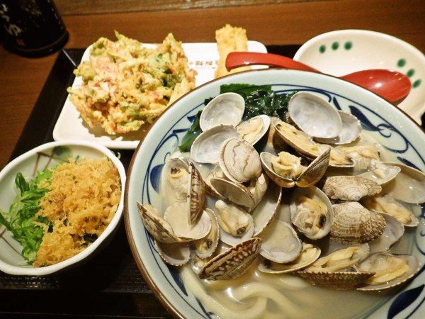 晩御飯は所沢の丸亀製麺であさりうどん大 所沢 寝溜め食い溜め