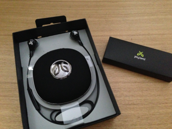 Bluetooth ヘッドフォン Jaybird BLUEBUDS X と色んなデバイスをペア