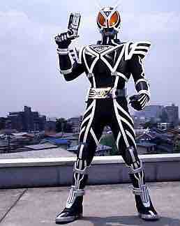 仮面ライダーデルタかっこいいしスペックも高いはずなのに変身する奴が弱いせいで悲しいことになってない 仮面ライダーが戦う悪者はショッカーでいいの