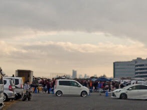 なにわ旧車部品交換会へ まだまだ遅くない のかなぁ