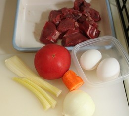 料理 コンソメスープを作る その たかシェフのおうちごはん と 白い犬 と チワワ Powered By ライブドアブログ