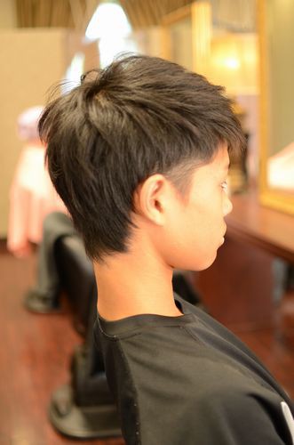 ベストコレクション アシンメトリー 中学生 男の子 髪型 新しい髪型