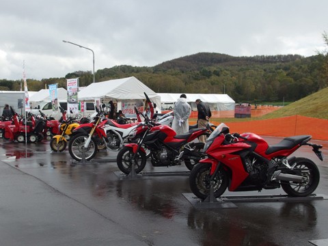 あったかい食べ物がおいしい 寒空の中hondaテストコース見学会決行 たかす地域情報