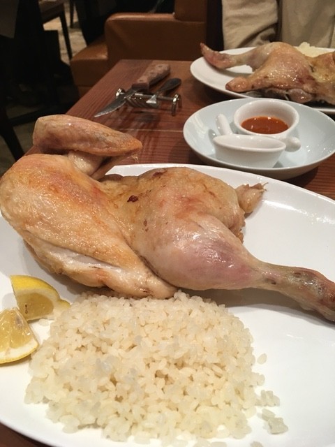 ボリューム満点 ロティサリーチキンとワインをお腹いっぱい楽しんだ トラットリア ラ ココリコ Trattoria La Cocorico 銀座 資格ゲッターが行く