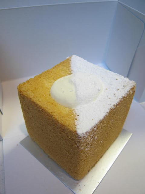 Sola ソオラ まるで食パンのような形状のシフォンケーキ Sola ソオラ 銀座 資格ゲッターが行く Sola ソオラ まるで食パンのような形状のシフォンケーキ Sola ソオラ 銀座 資格ゲッターが行く