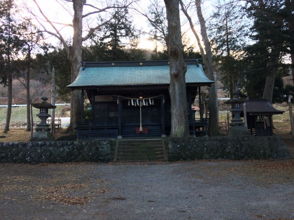 千鹿頭神社と西山の風景 蘇竜聖園