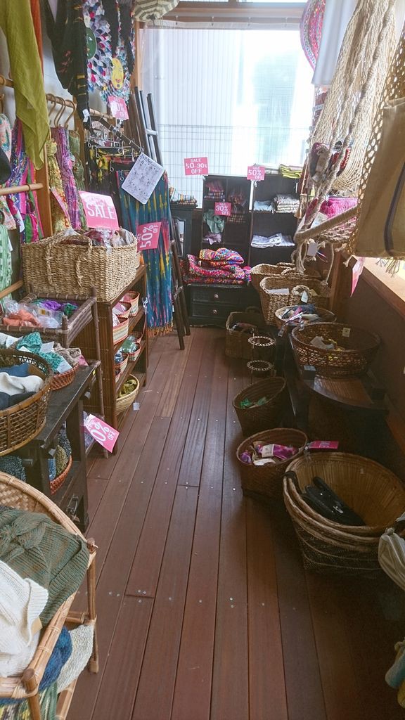 雑貨屋さんでランチ 波と風の音を聴きながら