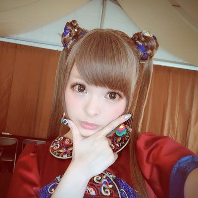 きゃりーぱみゅぱみゅさんが 髪型は人造人間18号みたいな分け目 可愛すぎるｗｗｗｗｗ タコタ屋タコタ