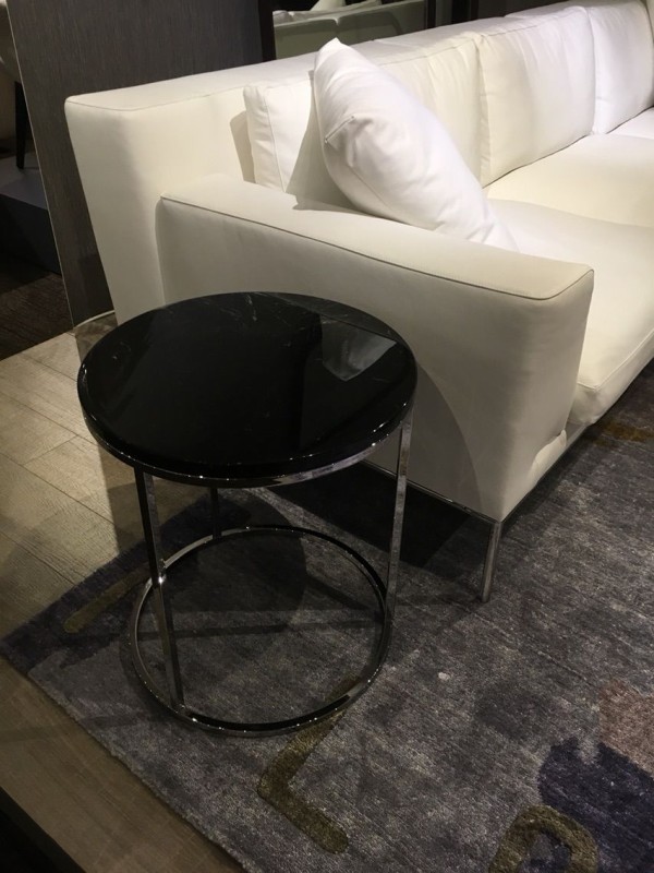 サイドテーブル匠大塚