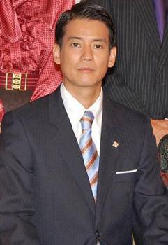 即実践可能 背の低い人が格好よくスーツを着こなす為の６つのポイント サラリーマンのスーツ 着こなし術