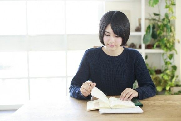 美人だけど老けてみえる女性の特徴は ほうれい線 髪が傷んでる 服装が地味 たんかんニュース