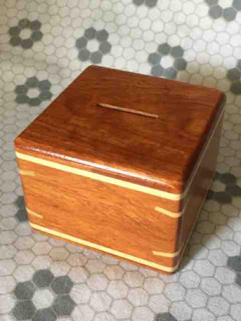 開かない貯金箱 ひかる日記