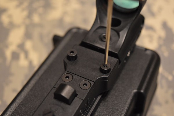 アイテムレビュー Aerith Black Sotec Gear製 C Moreタイプ レプリカダットサイト Target ターゲット エアガンレビューと総合gun情報