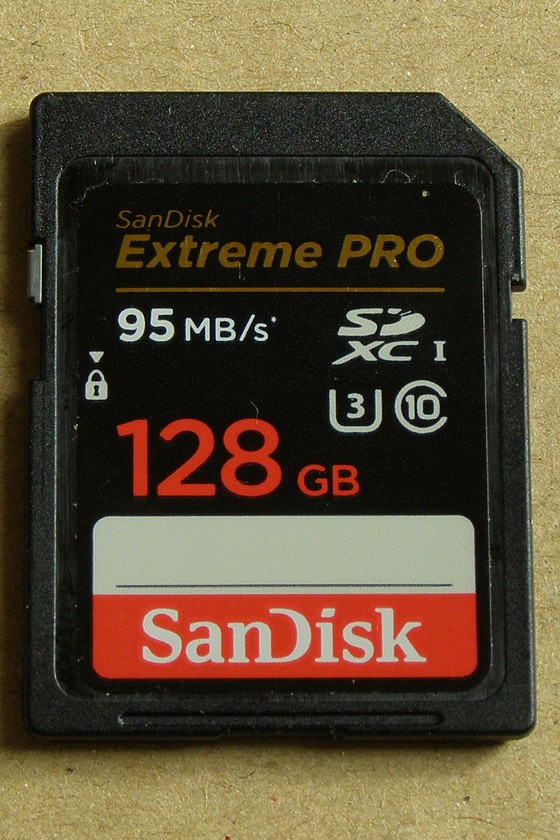 現在使っている記録メディア(SD/CF)のベンチマーク結果 : デジカメと