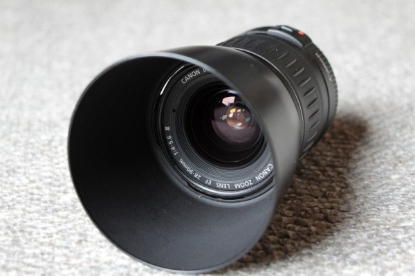 今でも意外と使えるかもしれない Canon EF28-90mm F4-5.6 III