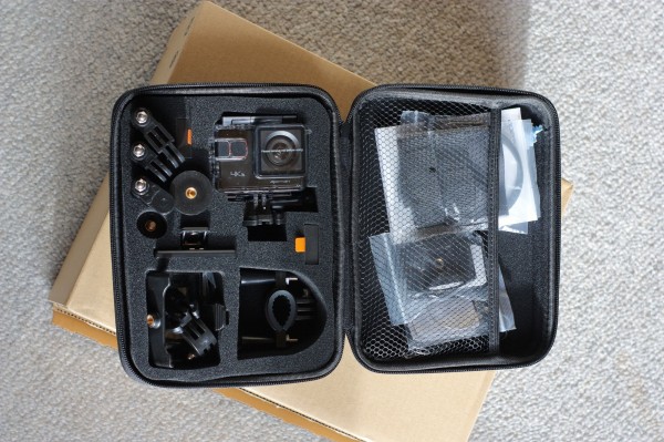 apeman A80　新品未使用 apeman A80 アクションカメラ×2台分 APEMAN アクションカメラ A80 4K WIFI搭載 2000万画素 UHD 2
