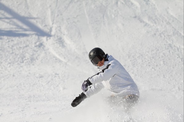 さっぽろ雪まつり 白い恋人 Park Air 大通会場3丁目 スノーボード公式練習 デジカメと リスと小鳥と 時々その他 さっぽろ雪まつり 白い恋人 Park Air 大通会場3丁目 スノーボード公式練習 デジカメと リスと小鳥と 時々その他