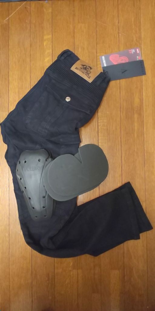 予算６千円でライダーズパンツ買ってみる 買い物始めました