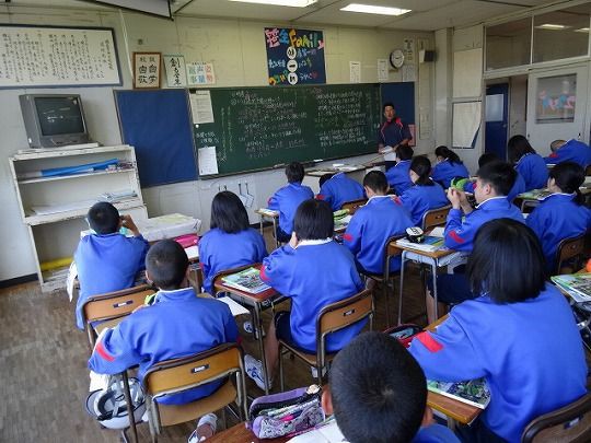 入試問題を活用して 2年生社会科 時差の問題 今日の三中