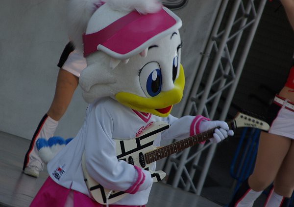 マーくんとネッピーのマスコットステージ Marines Times ちば時々つば