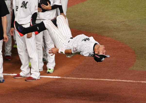 岡田幸文選手　実使用スパイク ロッテ・岡田幸文を支えるゼットのスパイク | 野球コラム - 週刊