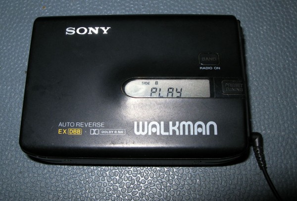 SONY WM-FX70（カセット ウォークマン） : フラットバーロードで行こう！