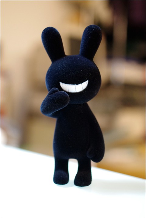 BUGるBUNNY 黒成型 フロッキー 予約受付終了】BLACK RABBiT9【1BOX／6個入】《予約：2025年11月下旬