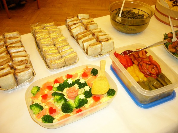 クリスマス 持ち寄り料理とプレゼント ドイツのんびり生活