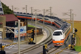 ラウンドハウス（KATO）10-918 485系「日光・きぬがわ」タイプ