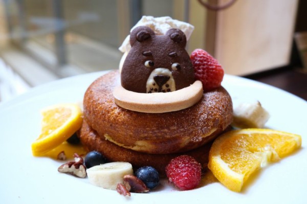 福岡 天神】cafe&books bibliotheque クマくんのみかづきパンケーキ