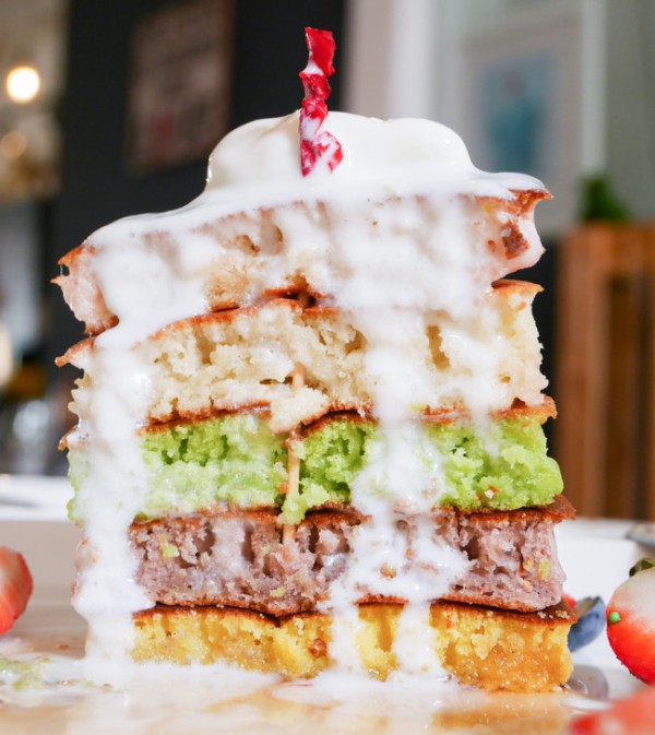 シンガポール】 TWO Bakers トゥーべーカーズ ユニコーンホット