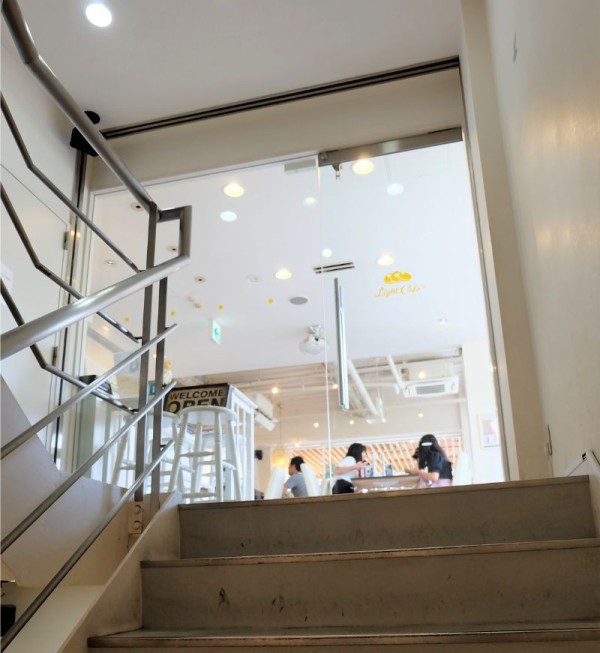 名古屋 Light Cafe ライトカフェ栄店 桃のパンケーキ パンケーキ部 Pancake Club Powered By ライブドアブログ