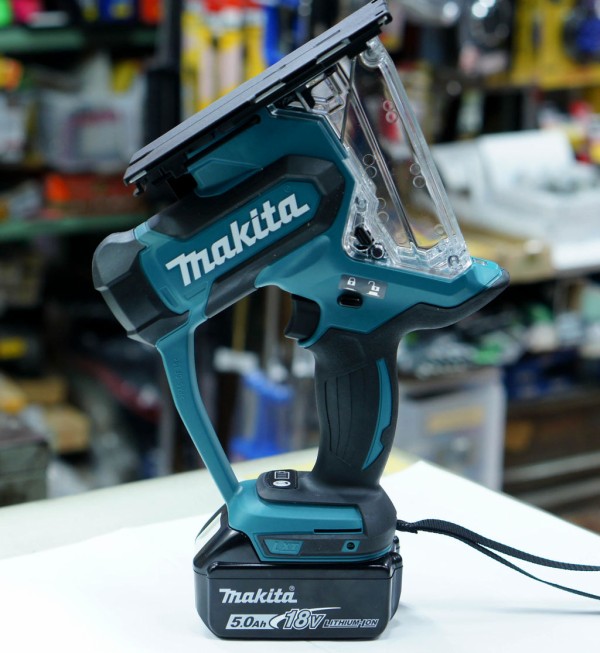 マキタ充電式ボードカッター SD180DRTX sd180d マキタ」の人気