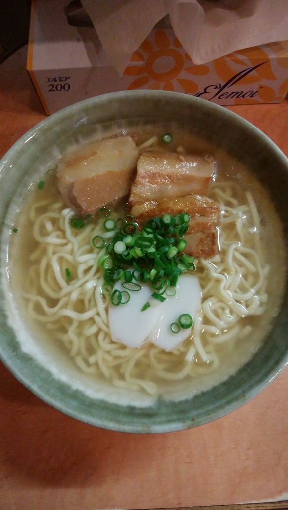 沖縄そば やんばる 新宿 青木悠真のラーメンと野球で日が暮れる