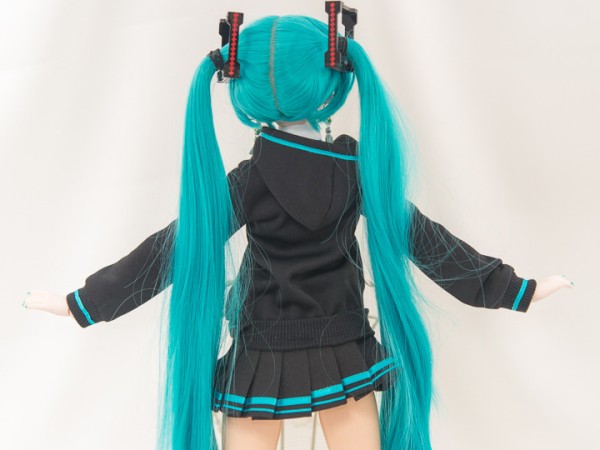 DD初音ミク、サイレントボイスモジュール・ドレス : 自由な色で広げたい