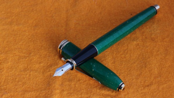 クロス タウンゼント ジェード (CROSS TOWNSEND JADE) : Fountain Pen Teardown