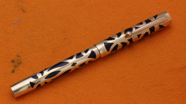 シェーファー　ノスタルジア　万年筆　スターリングシルバー　14K シェーファー ノスタルジア 14金製 (SHEAFFER NOSTALGIA 14K