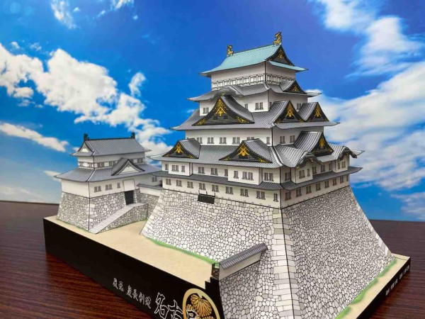 徳川の城の屋根 : 『総帥の自画自賛！』