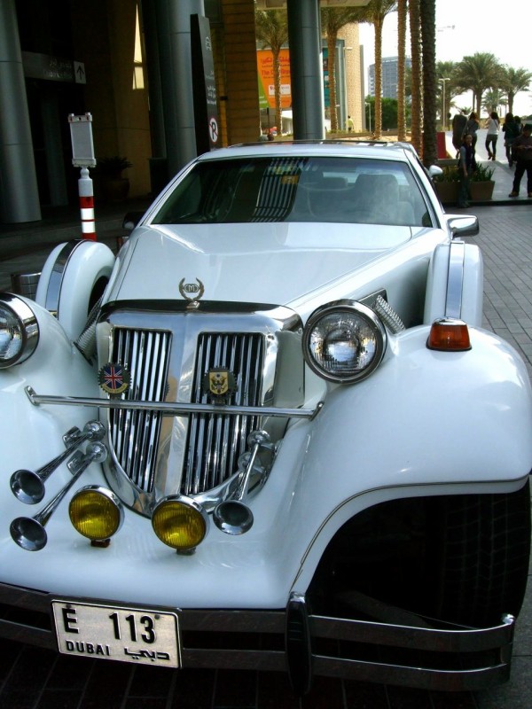 D T2 ドバイには車のナンバープレートを1500億円買う人がいる Tekitopの適当ブログ
