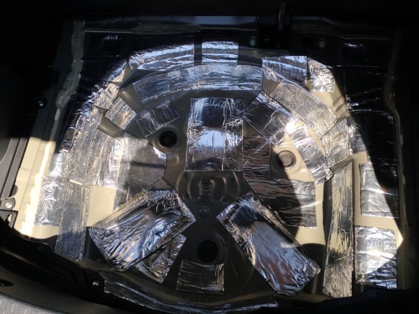 アクア フロア静音化デッドニング 追記 効果は テクの独り言