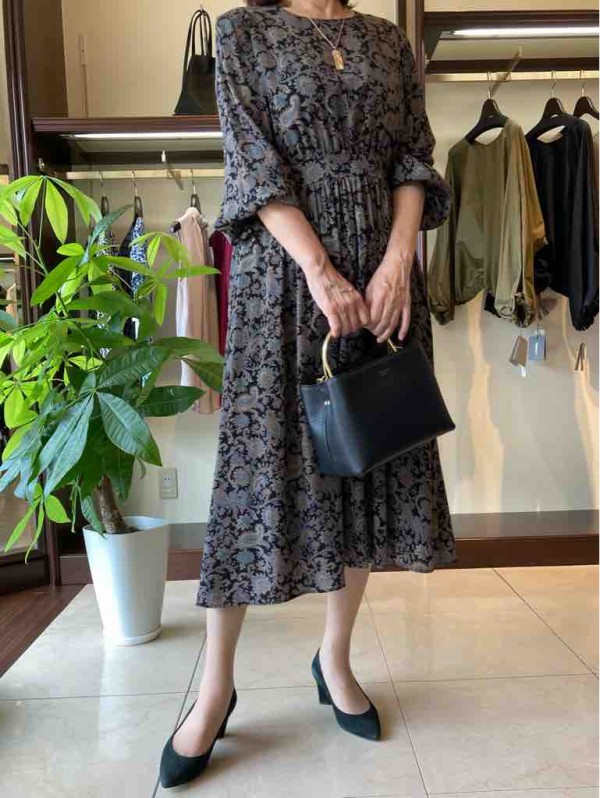 ペイズリー柄のワンピース お洒落な大人のセレクトショップ 桑名ｌａｖｅｎｄｅｒ