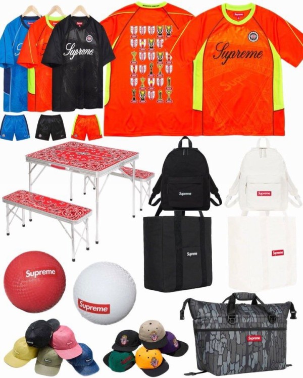Supreme x Franklin Playground Ball 2色セット（Franklin 6